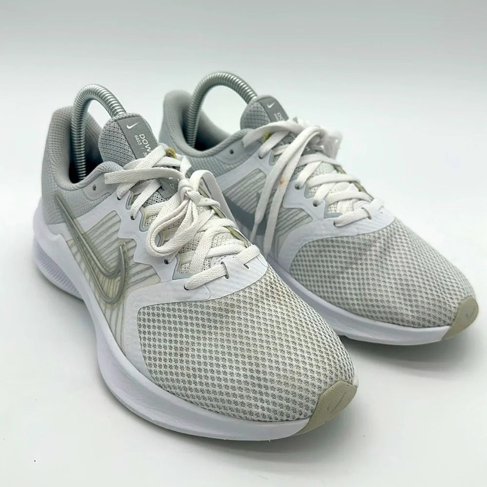 Nike Women's Downshifter 11 Athletic Sneakers White/Metallic Silver Size 7.5
